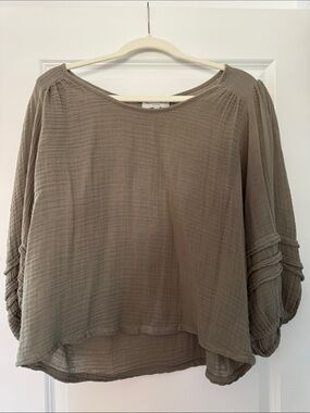 Michael Stars Taupe Crinkle Gauze Peasant Blouse
